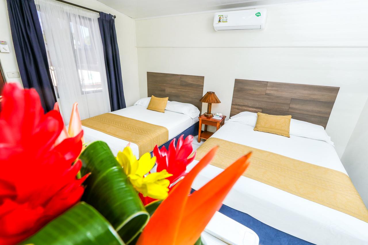 Hotel Flor Blanca Manuel Antonio Kültér fotó