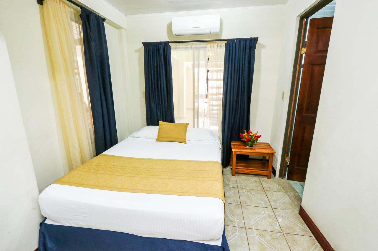 Hotel Flor Blanca Manuel Antonio Kültér fotó