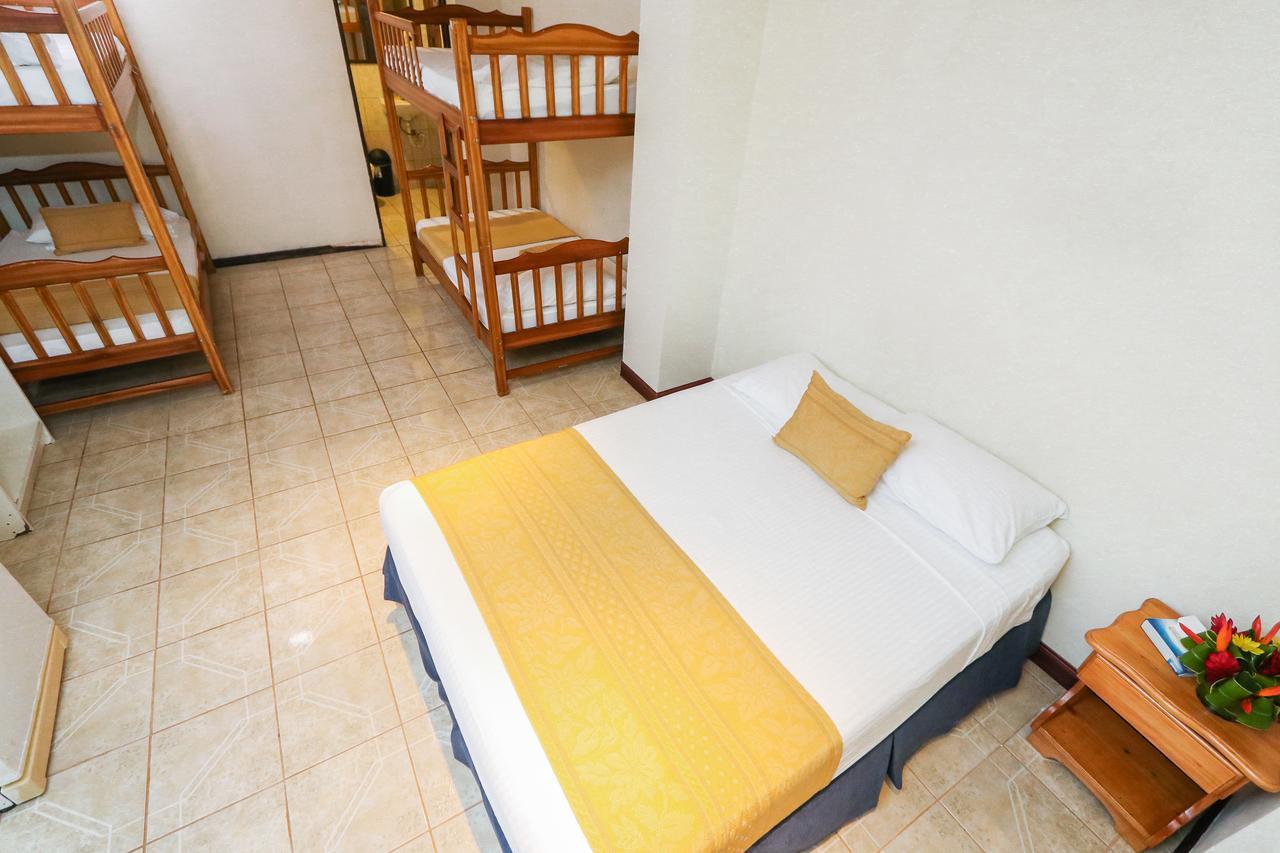 Hotel Flor Blanca Manuel Antonio Kültér fotó