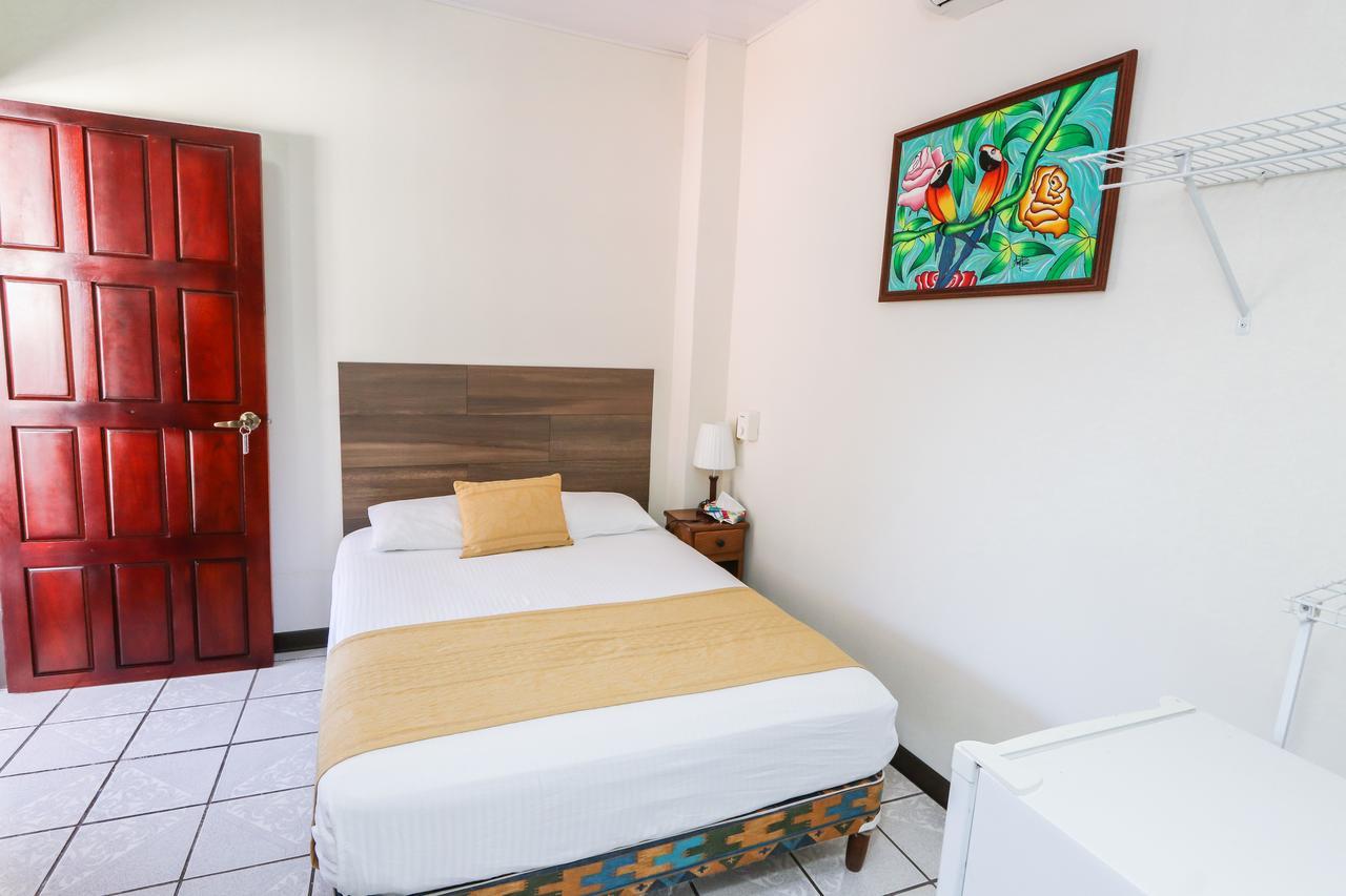 Hotel Flor Blanca Manuel Antonio Kültér fotó