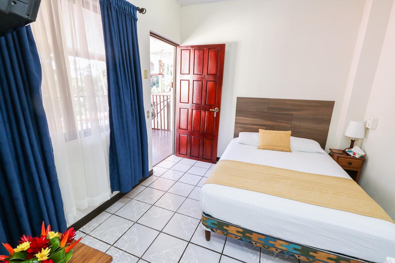 Hotel Flor Blanca Manuel Antonio Kültér fotó