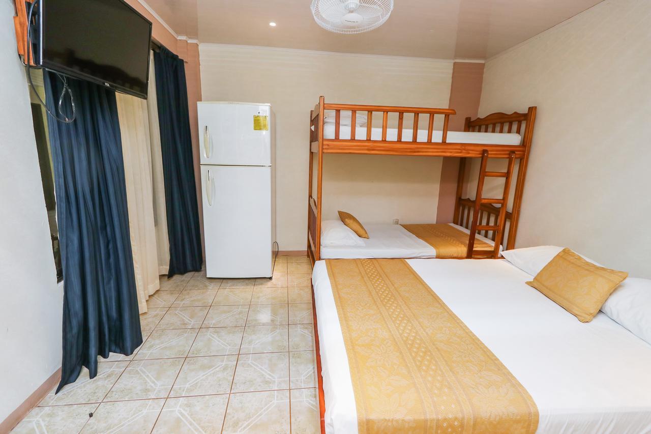 Hotel Flor Blanca Manuel Antonio Kültér fotó