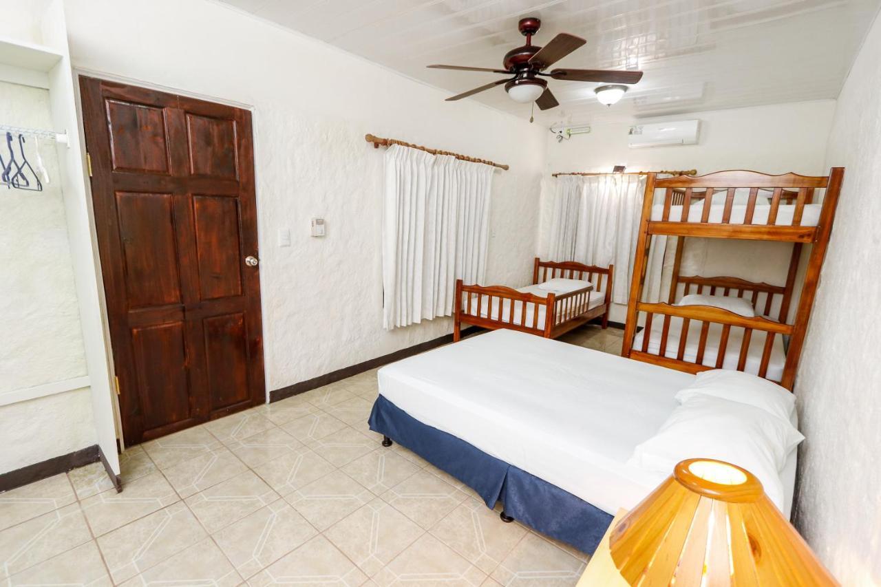 Hotel Flor Blanca Manuel Antonio Kültér fotó